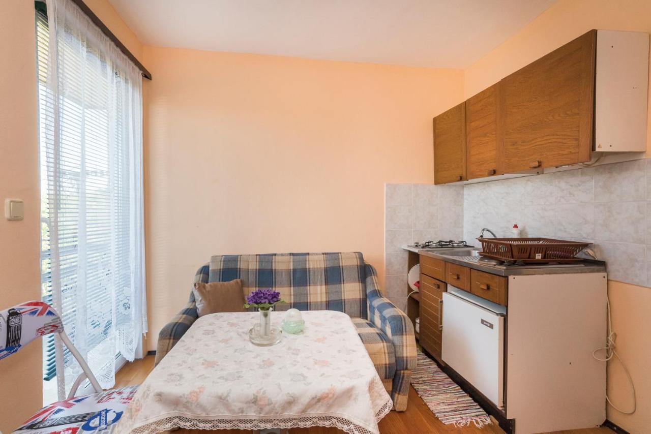 Studios Kastel Buje Extérieur photo
