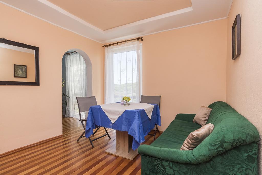Studios Kastel Buje Extérieur photo